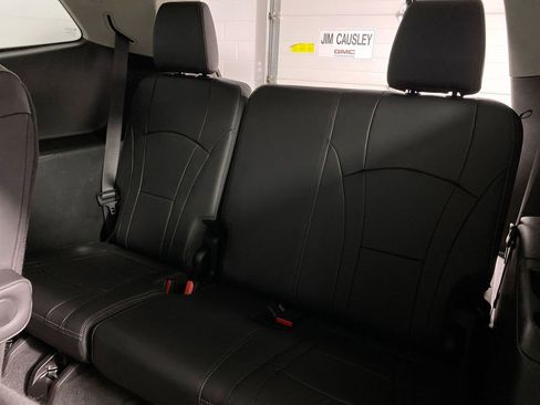 Used 2020 Buick Enclave Avenir w/ Avenir Technology Package image 23