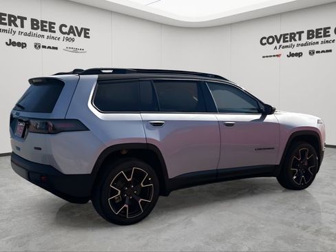 New 2026 Jeep Cherokee Overland image 10