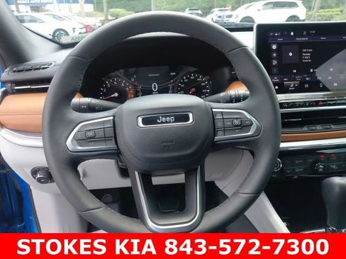 Used 2024 Jeep Compass Limited AWD/4WD image 11