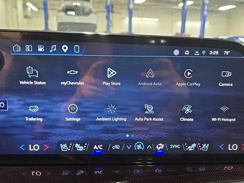 New 2026 Chevrolet Traverse RS w/ LPO, Floor Liner Package AWD/4WD image 26