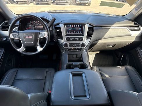 Used 2018 GMC Yukon SLT image 5
