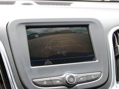 Used 2019 Chevrolet Equinox LT FWD image 13