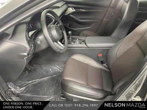 New 2026 MAZDA MAZDA3 2.5 S Hatchback w/ Premium Pkg FWD image 17