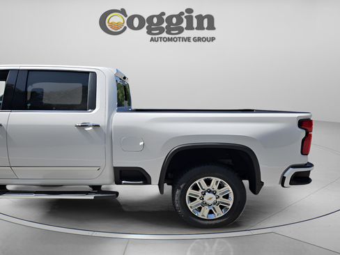 New 2025 Chevrolet Silverado 2500 High Country w/ Technology Package image 7