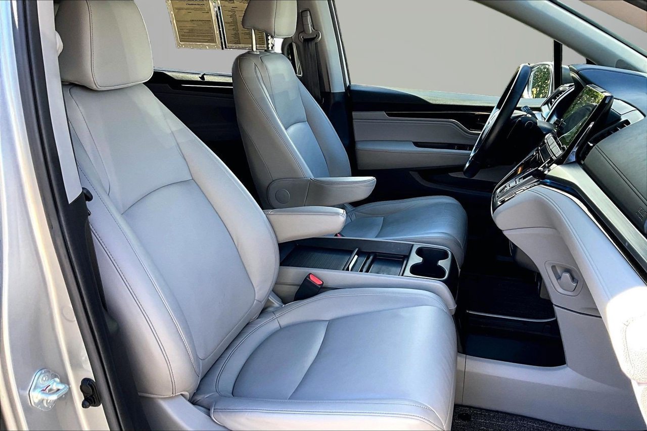 Used 2024 Honda Odyssey Touring image 23