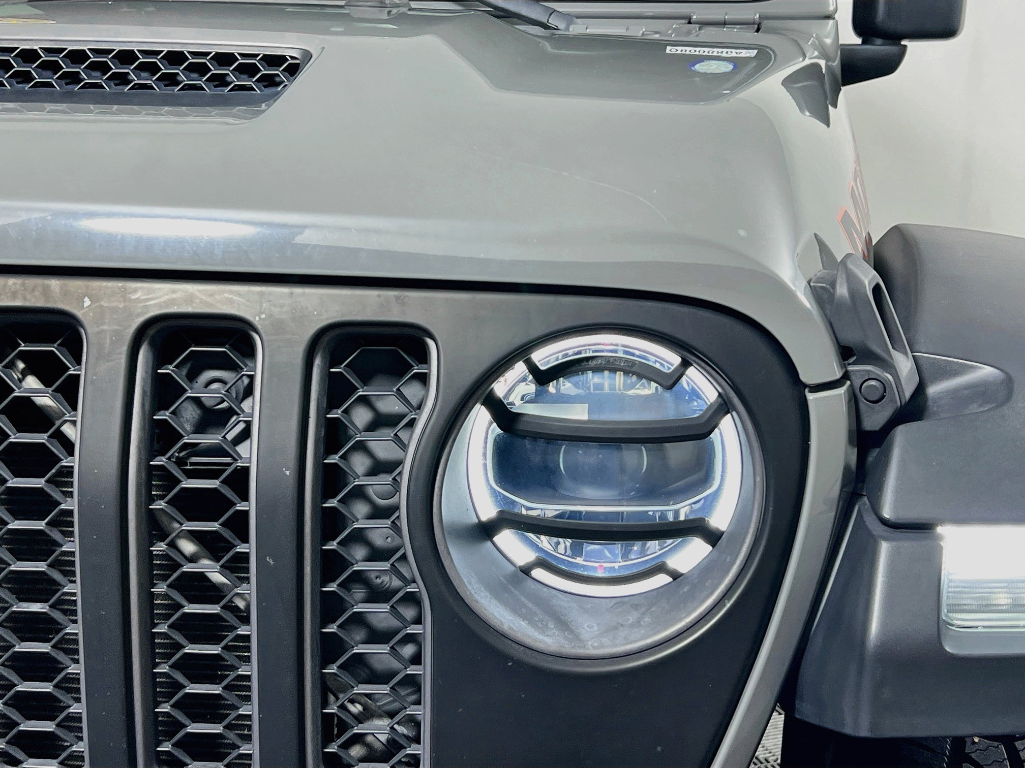 Used 2020 Jeep Gladiator Mojave AWD/4WD image 11