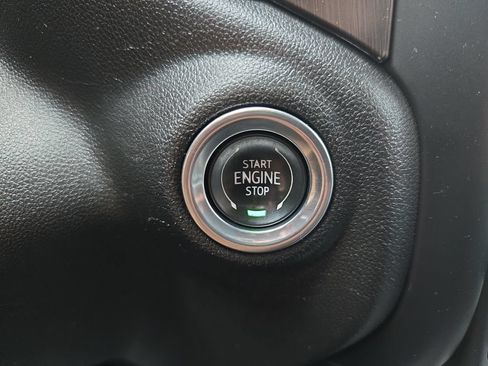 Used 2021 GMC Sierra 1500 AT4 w/ AT4 Premium Package AWD/4WD image 21