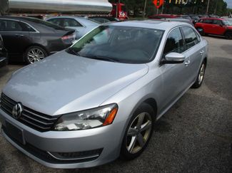 Used 2013 Volkswagen Passat 2.5 SE image 1