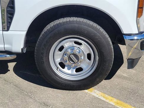 Certified 2024 Ford F350 XL w/ XL Chrome Package image 7