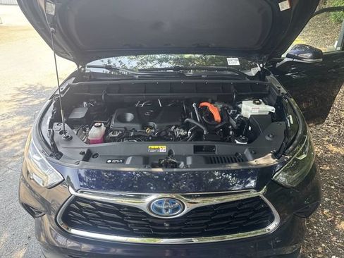 Used 2022 Toyota Highlander Platinum AWD/4WD image 34