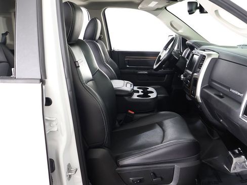 Used 2017 RAM 1500 Laramie w/ Convenience Group AWD/4WD image 29