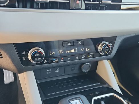 New 2026 Mitsubishi Outlander SEL FWD image 26