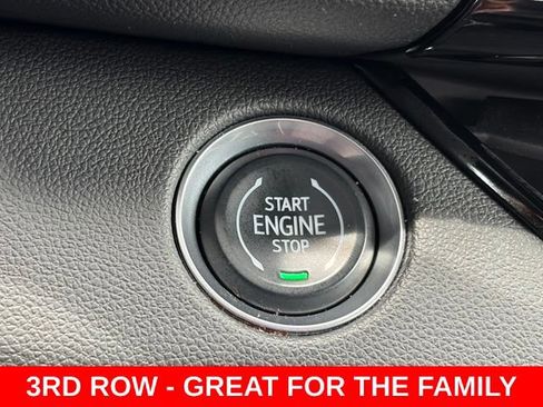 Certified 2025 Buick Enclave Preferred FWD image 26