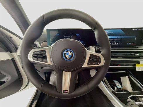 New 2026 BMW X5 xDrive50e w/ M Sport Package AWD/4WD image 11