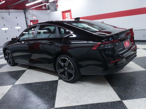 Used 2024 Honda Accord Sport image 6