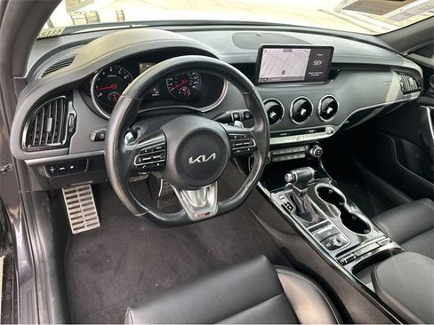 Used 2022 Kia Stinger GT-Line image 13