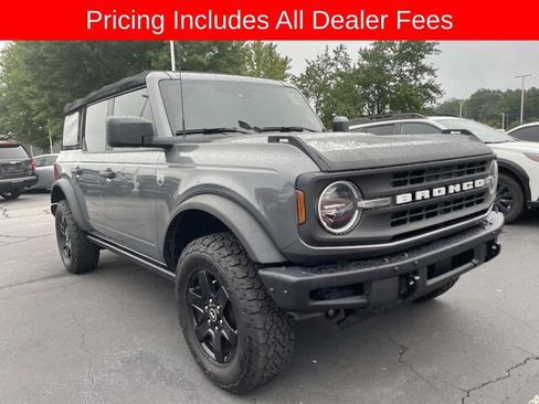 Used 2025 Ford Bronco Big Bend w/ Black Diamond Package AWD/4WD image 12