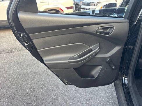 Used 2018 Ford Focus S FWD image 12