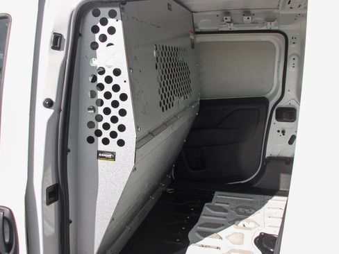 Used 2021 RAM ProMaster City Tradesman image 7