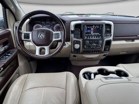 Used 2018 RAM 1500 Laramie w/ Convenience Group AWD/4WD image 23