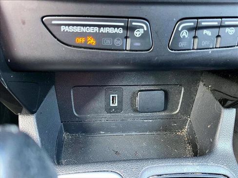 Used 2019 Ford Escape Titanium FWD image 26