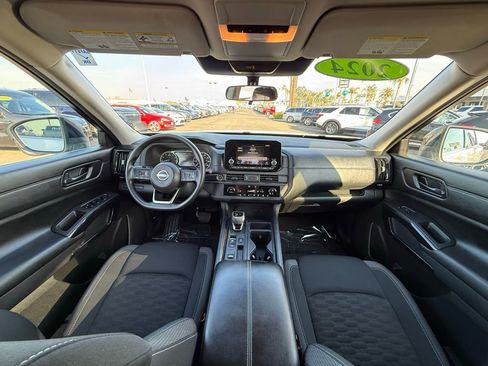 Certified 2024 Nissan Pathfinder S image 14