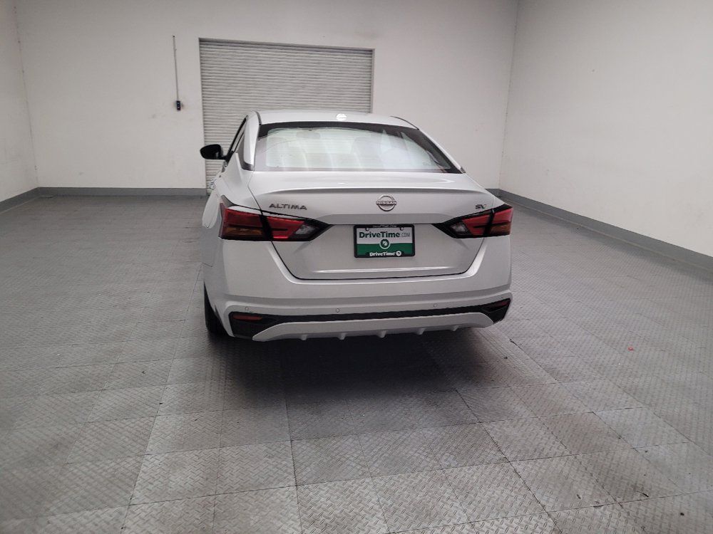 Used 2023 Nissan Altima 2.5 SV FWD image 6