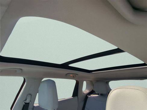 Used 2020 Jeep Compass Latitude w/ Popular Equipment Group image 20