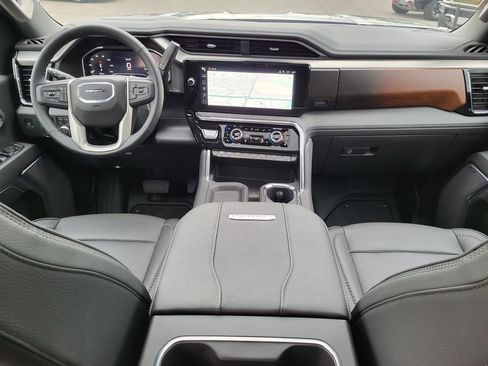 New 2025 GMC Sierra 2500 Denali w/ Denali Reserve Package image 2