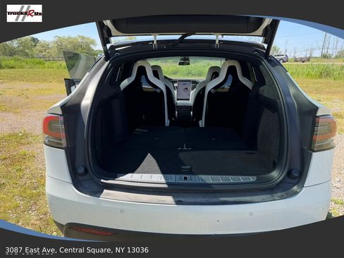 Used 2016 Tesla Model X 90D AWD/4WD image 23