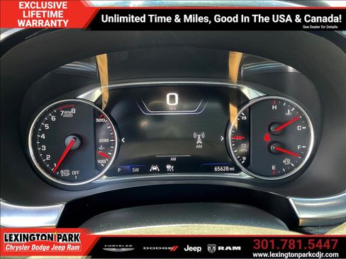 Used 2023 Chevrolet Traverse Premier w/ Redline Edition AWD/4WD image 13