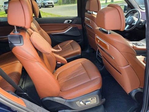 Used 2023 BMW X7 xDrive40i w/ Executive Package AWD/4WD image 15