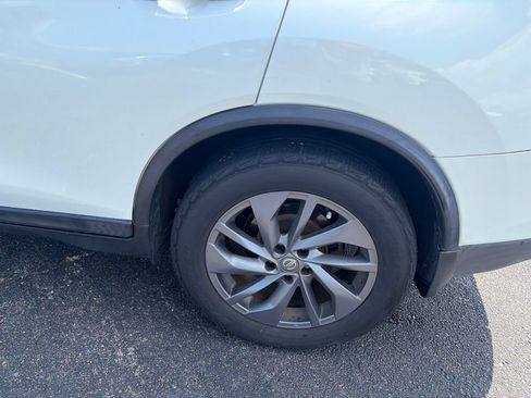 Used 2016 Nissan Rogue SL w/ SL Premium Package FWD image 11