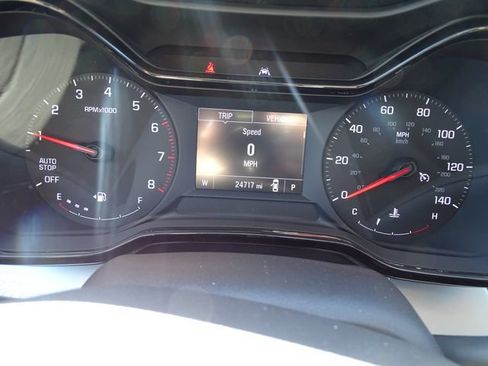 Certified 2025 Chevrolet Trax LS w/ LS Convenience Package FWD image 14