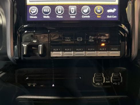 Used 2019 RAM 2500 Limited image 12