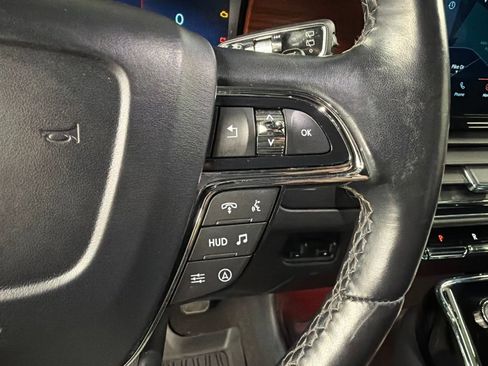 Certified 2022 Lincoln Navigator Reserve AWD/4WD image 21
