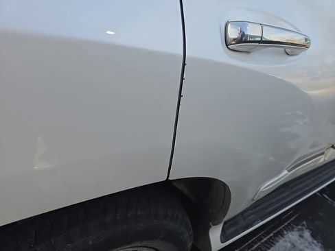 Used 2012 Lexus GX 460 image 9