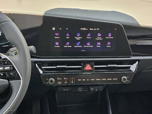 New 2025 Kia Niro EX image 8