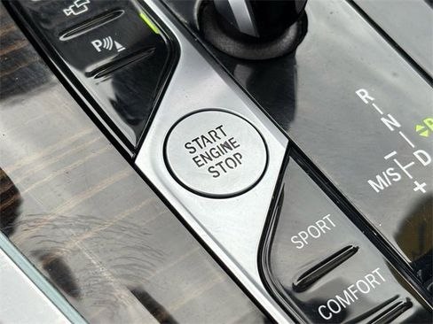 Used 2021 BMW X5 sDrive40i w/ M Sport Package image 29