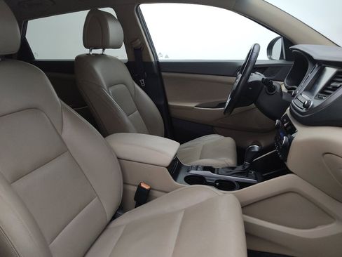 Used 2016 Hyundai Tucson Limited w/ Option Group 03 FWD image 21