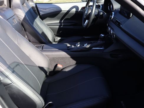 Used 2024 MAZDA MX-5 Miata RF Grand Touring image 19