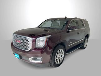 Used 2017 GMC Yukon Denali w/ Open Road Package AWD/4WD video 1