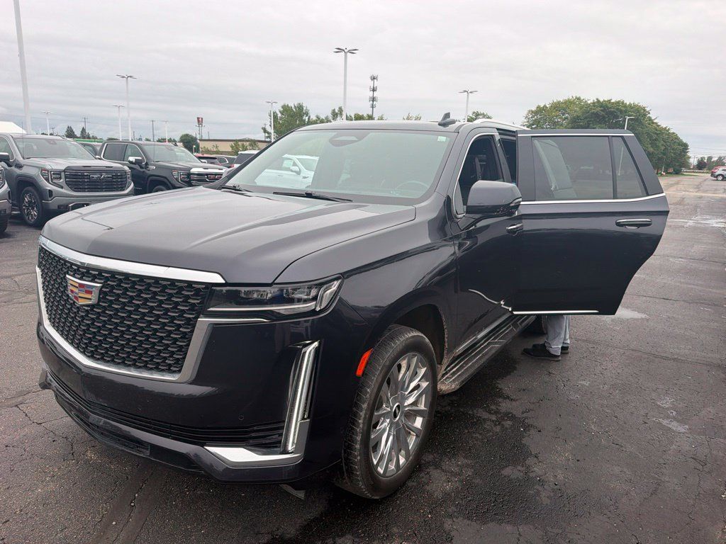 Used 2024 Cadillac Escalade Premium Luxury w/ LPO, Floor Liner Package AWD/4WD image 5
