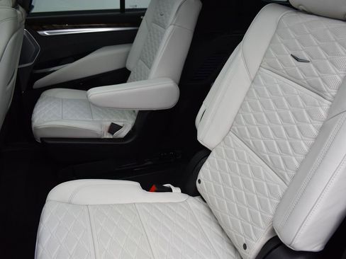 Certified 2026 Cadillac Escalade Platinum Sport w/ LPO, ONYX Package image 29