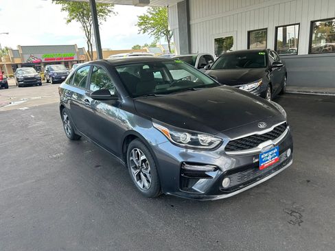 Used 2019 Kia Forte LXS FWD image 3