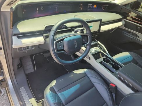 Used 2024 Lincoln Nautilus Premier AWD/4WD image 24
