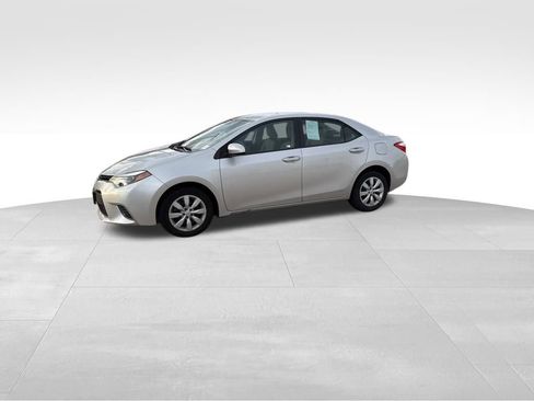 Used 2016 Toyota Corolla LE image 10