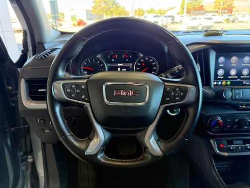Used 2024 GMC Terrain AT4 image 17