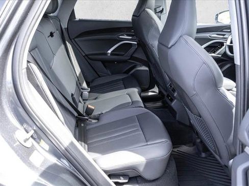 New 2026 Audi Q5 Premium Plus image 23