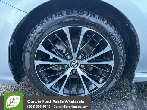 Used 2019 Toyota Camry SE image 9